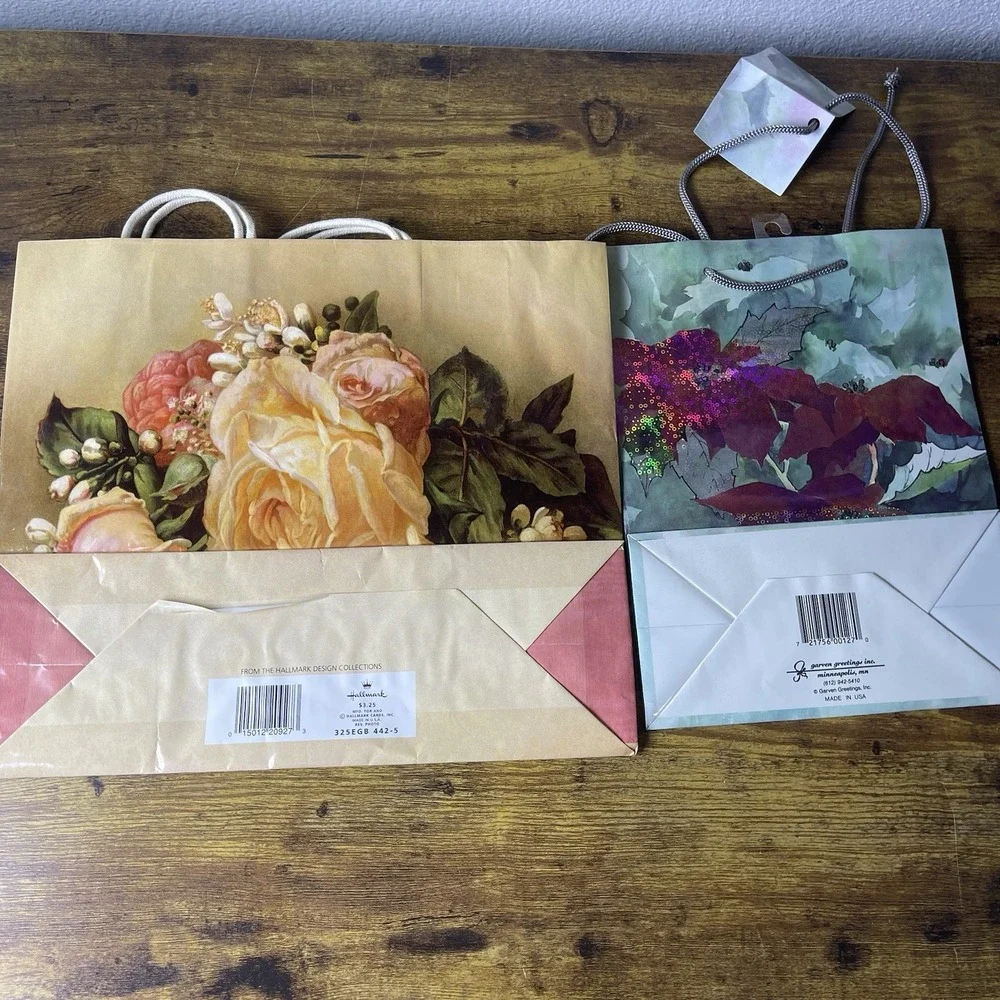 Vtg Lot Of 2 Artististic Gift Bags Floral Glossy